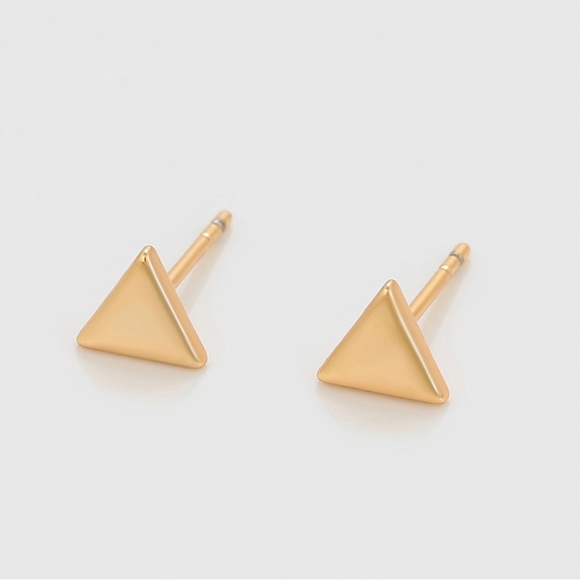 Triangle Stud Earrings 18k Gold Plated - Picture 4 of 12